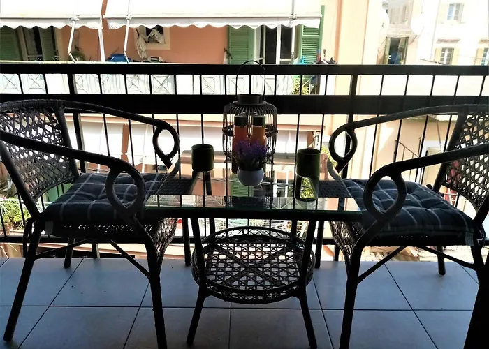 Melina Garitsa Corfu Town 公寓